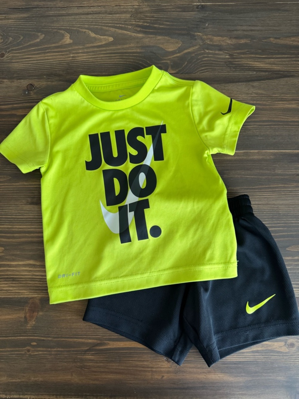 Nike Neon Lime Green Athletic Set